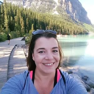 Meet your Posher, Angela